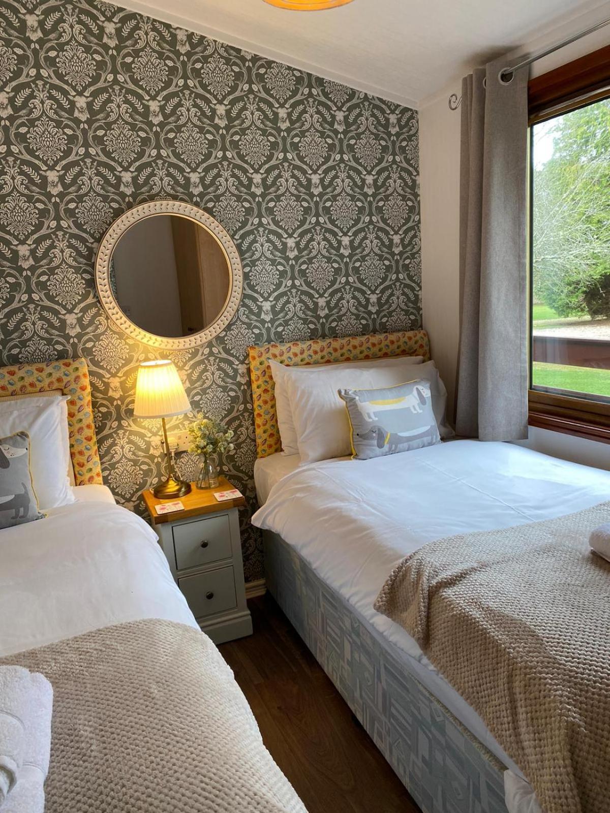 Walled Garden Lodges Loch Lomond Balloch Εξωτερικό φωτογραφία