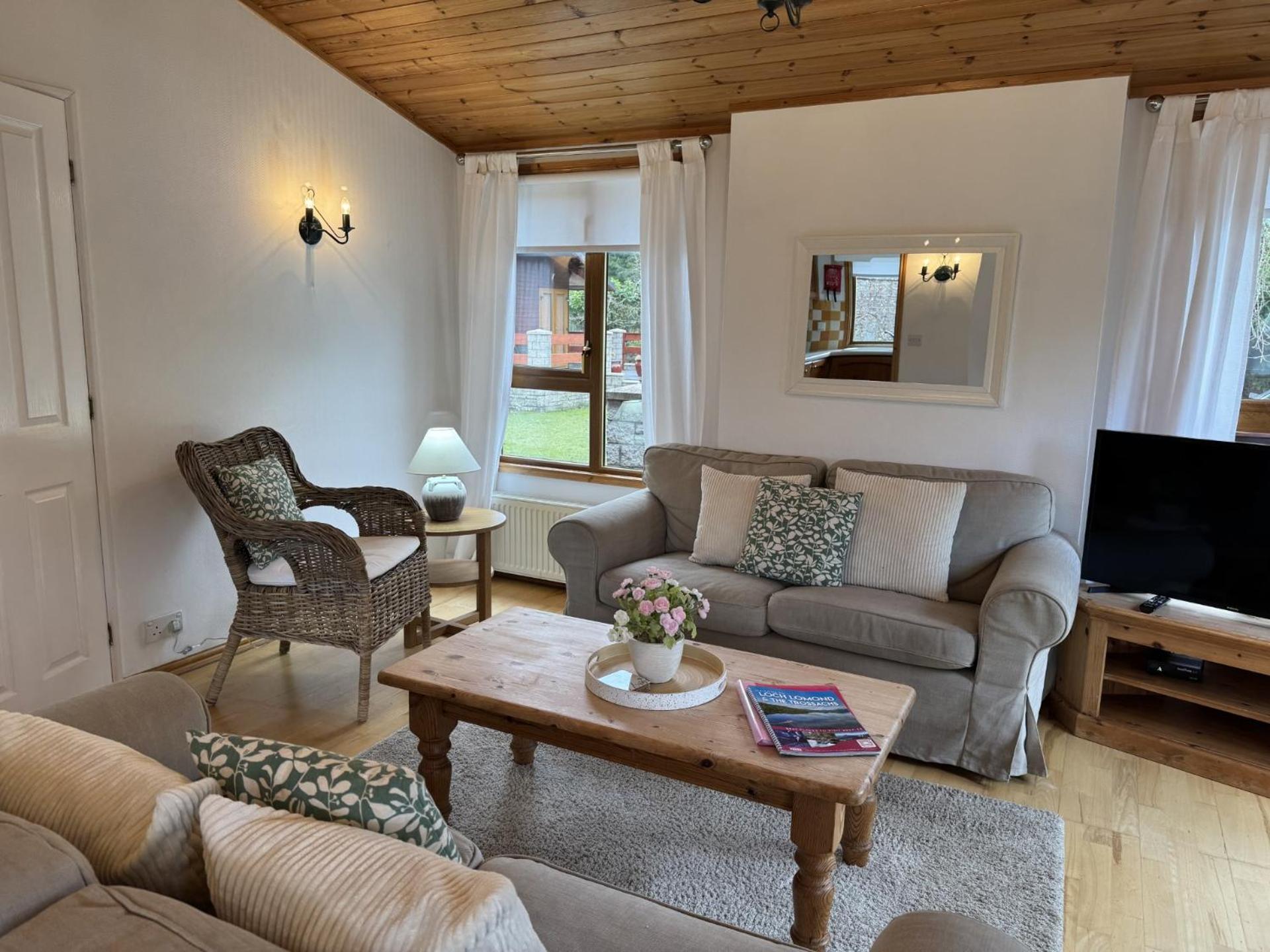 Walled Garden Lodges Loch Lomond Balloch Εξωτερικό φωτογραφία