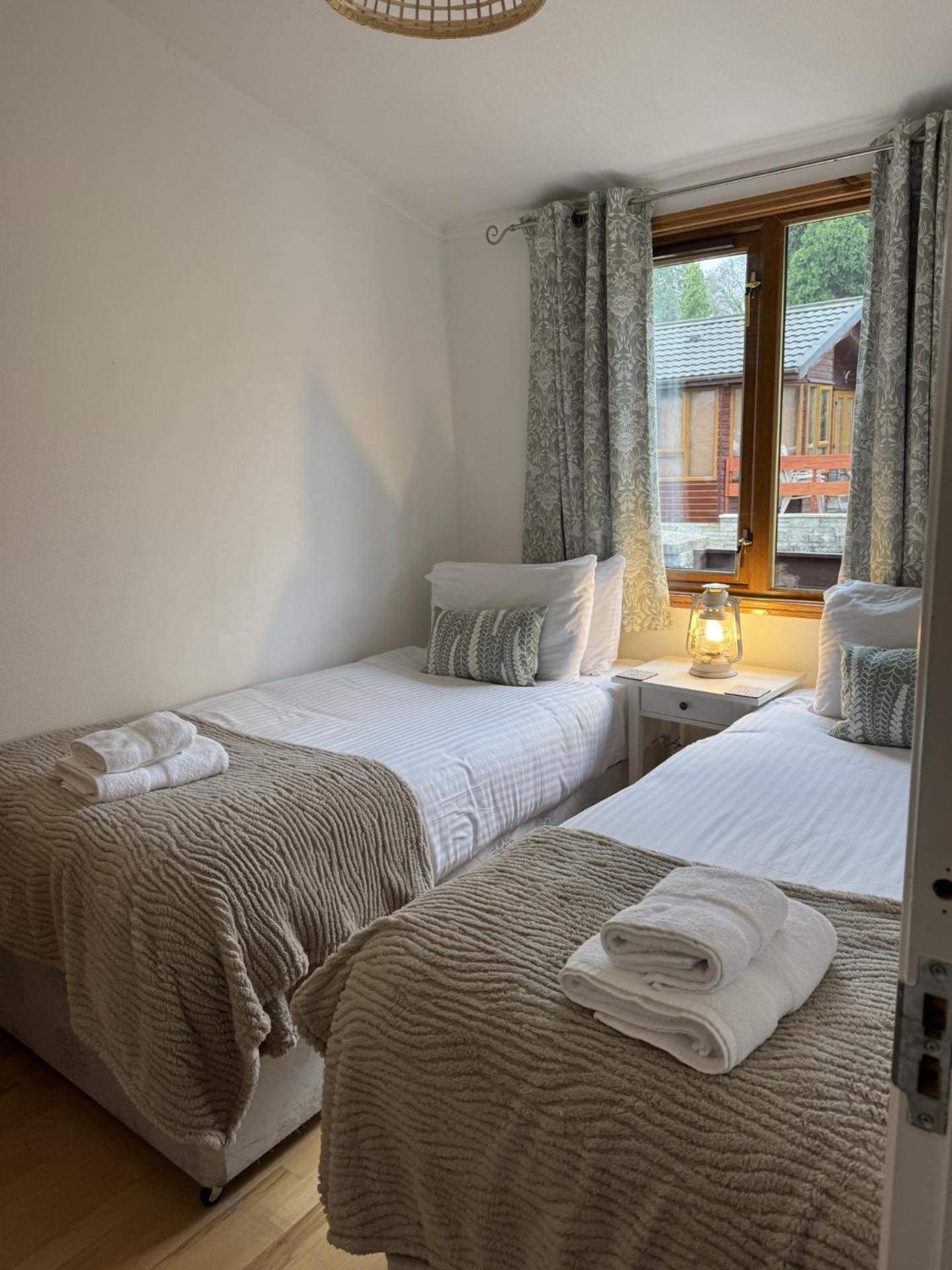 Walled Garden Lodges Loch Lomond Balloch Εξωτερικό φωτογραφία